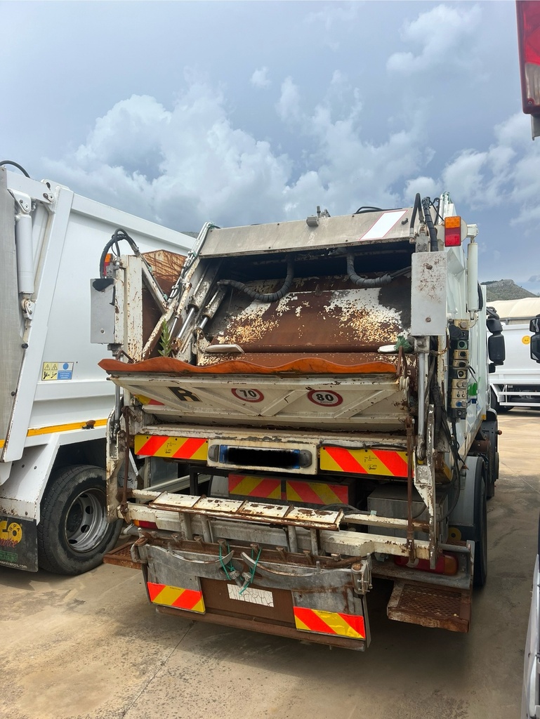 IVECO/EUROCARGO 120 COMPATTAORE