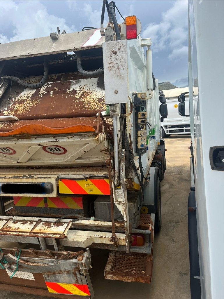 IVECO/EUROCARGO 120 COMPATTAORE