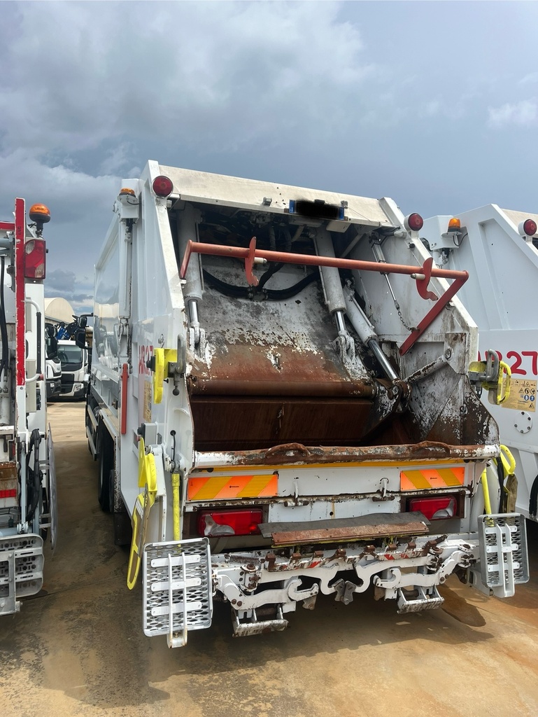 IVECO/STRALIS 330 COMPATTATORE