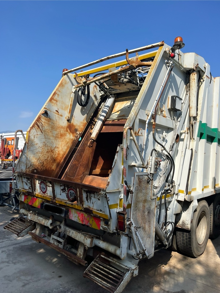 IVECO/EUROTECH COMPATTATORE