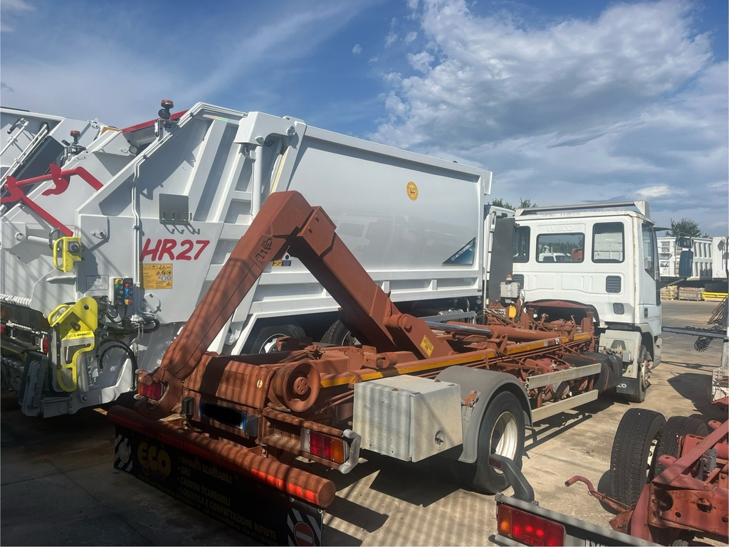 IVECO/EUROCARGO SCARRABILE