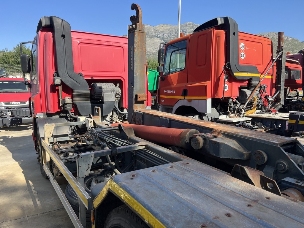 DAF/CF75 SCARRABILE