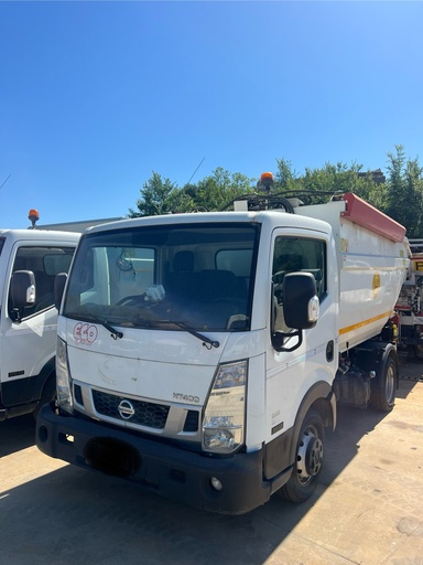 [FV080LR] Nissan /NT 400