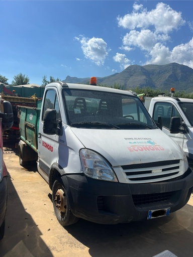 [DR445BT] IVECO/DAILY VASCA
